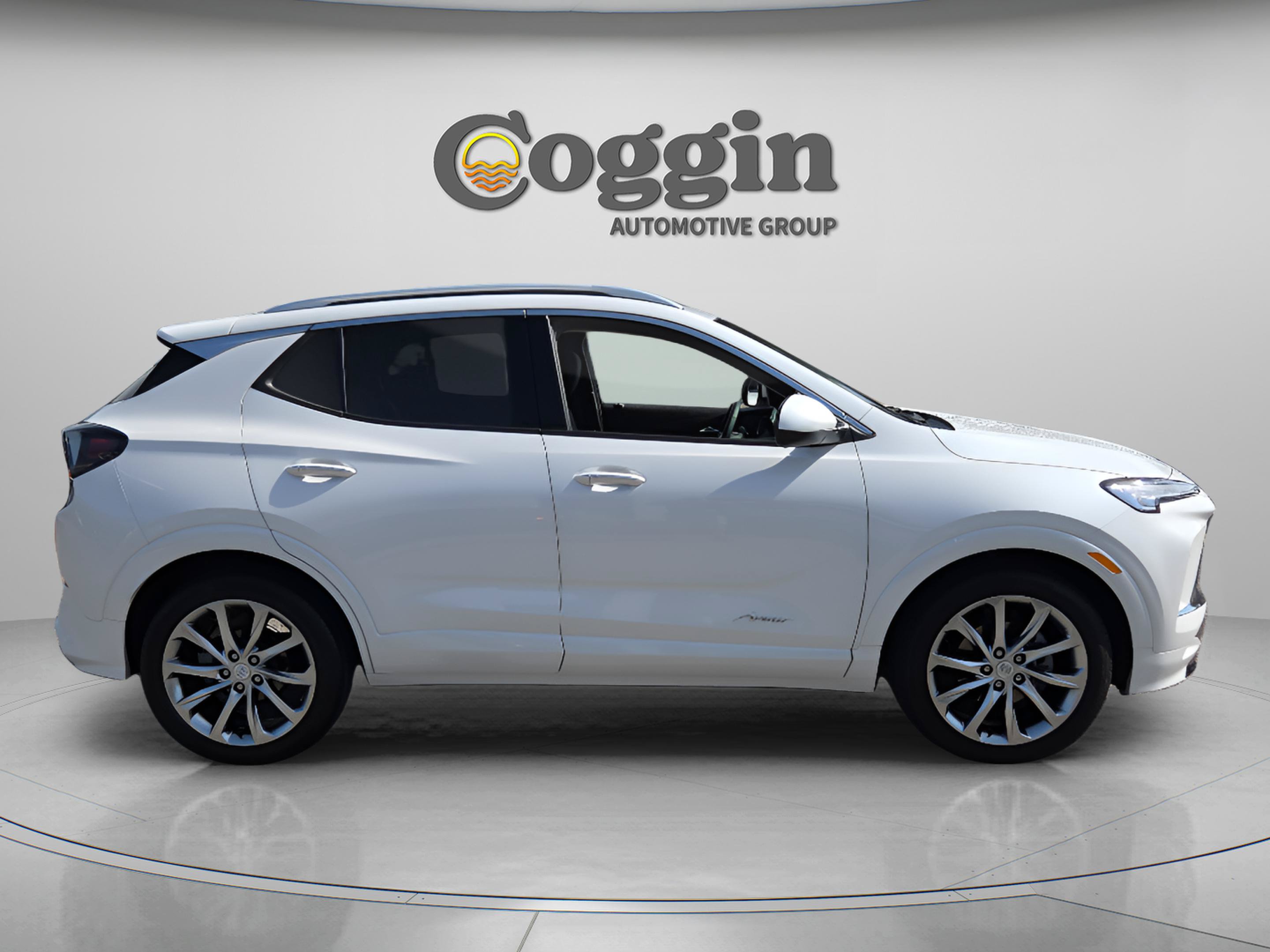 Certified 2024 Buick Encore GX Avenir w/ Avenir Convenience Package FWD image 6