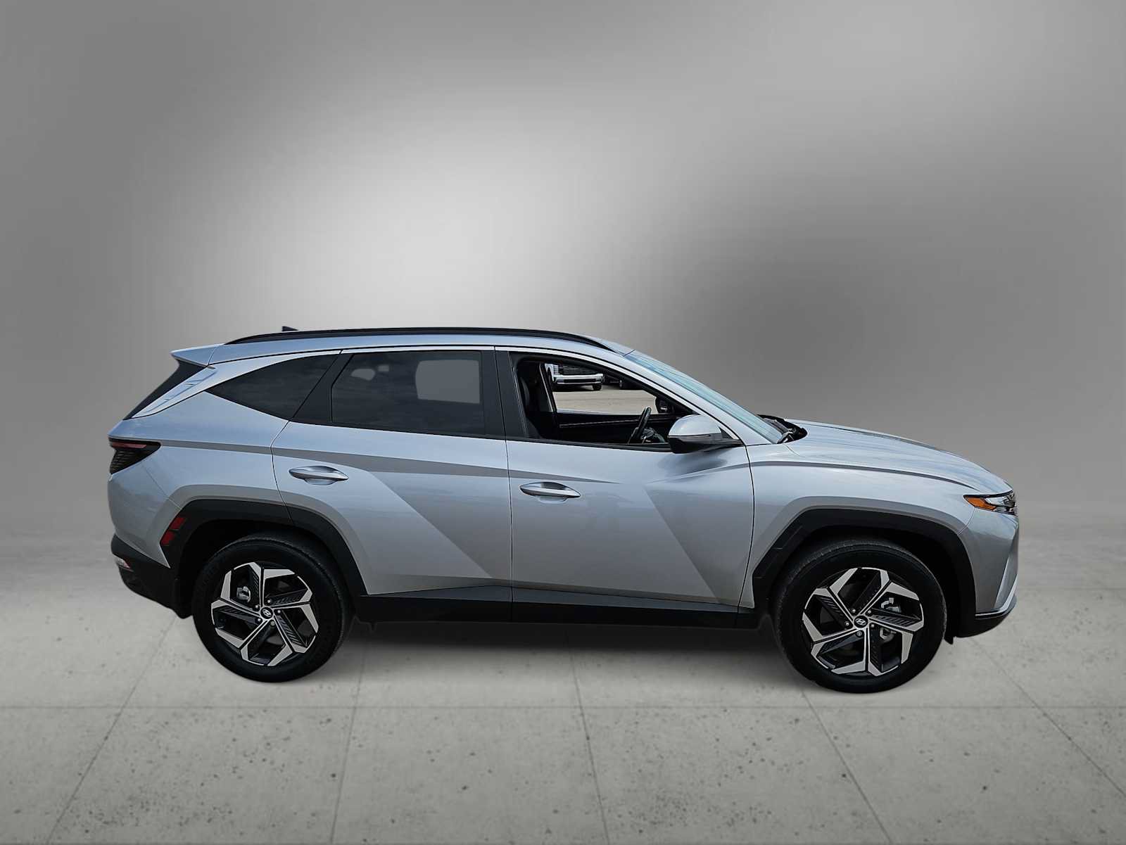 Certified 2024 Hyundai Tucson SEL AWD/4WD image 9