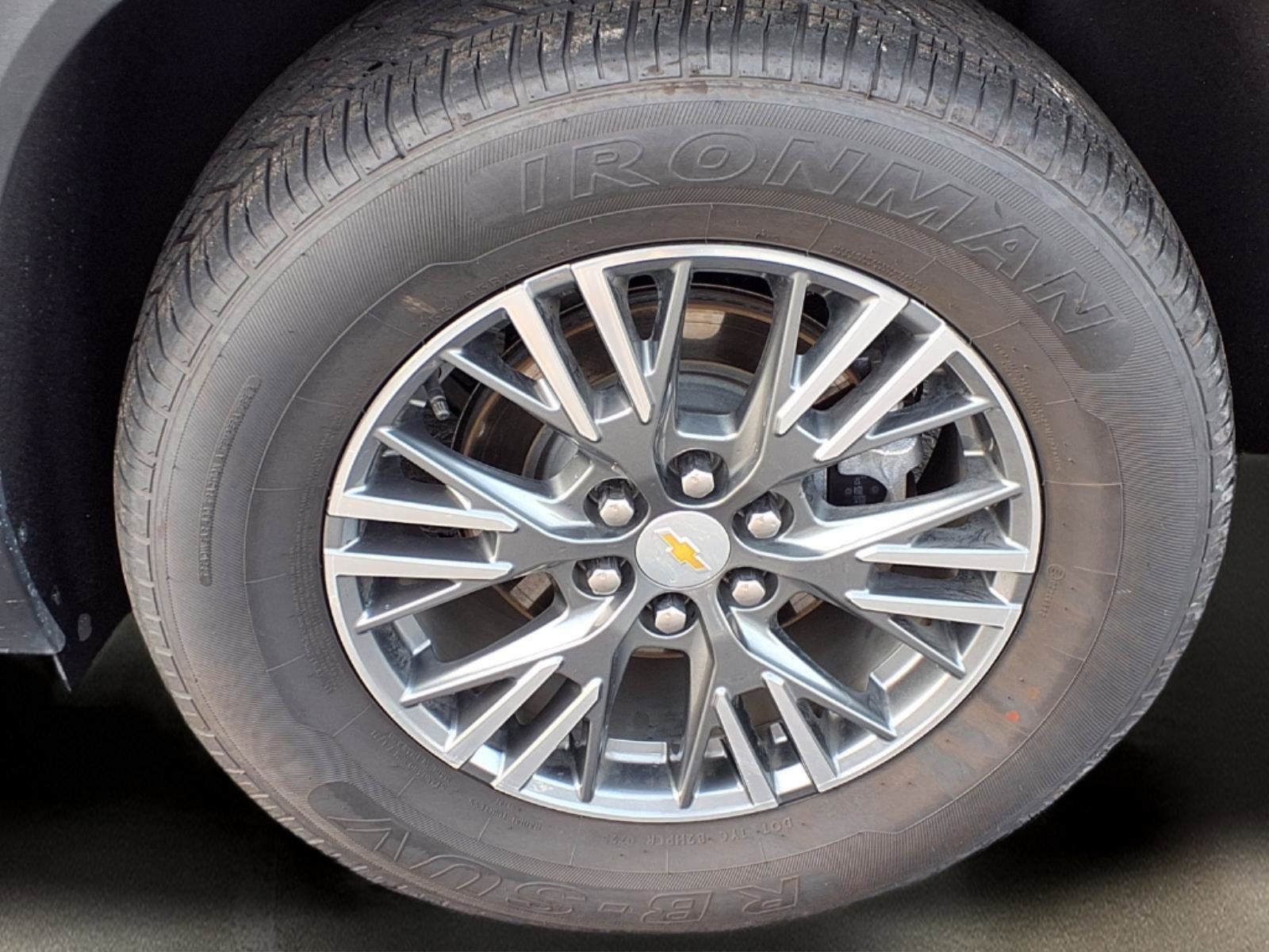 Used 2024 Chevrolet Traverse LT FWD image 26