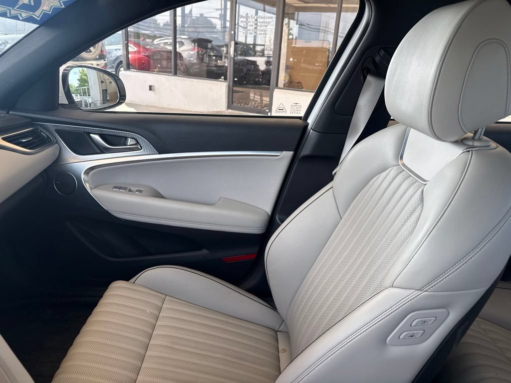 Used 2022 Genesis G70 3.3T w/ Sport Advanced Package AWD/4WD image 27