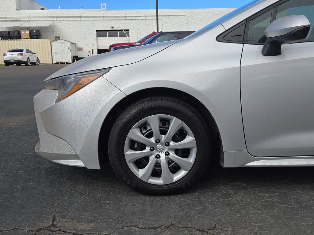 Used 2022 Toyota Corolla LE image 7