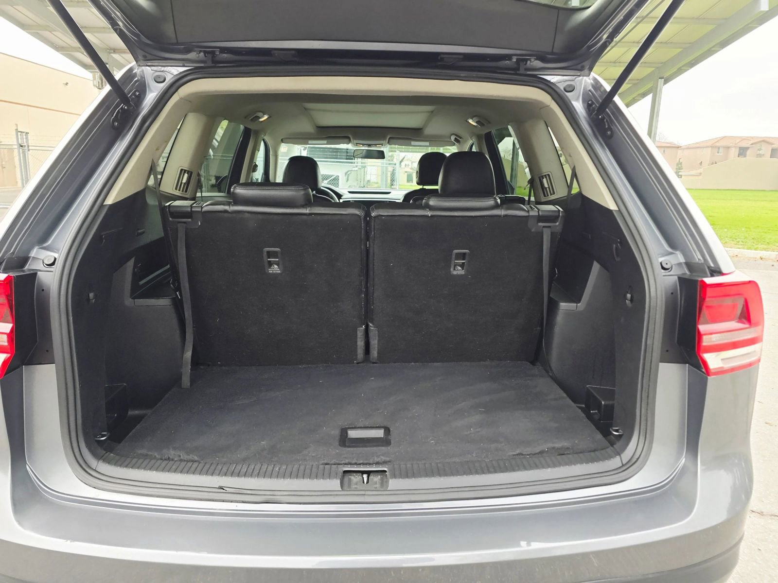 Used 2018 Volkswagen Atlas Launch Edition image 40