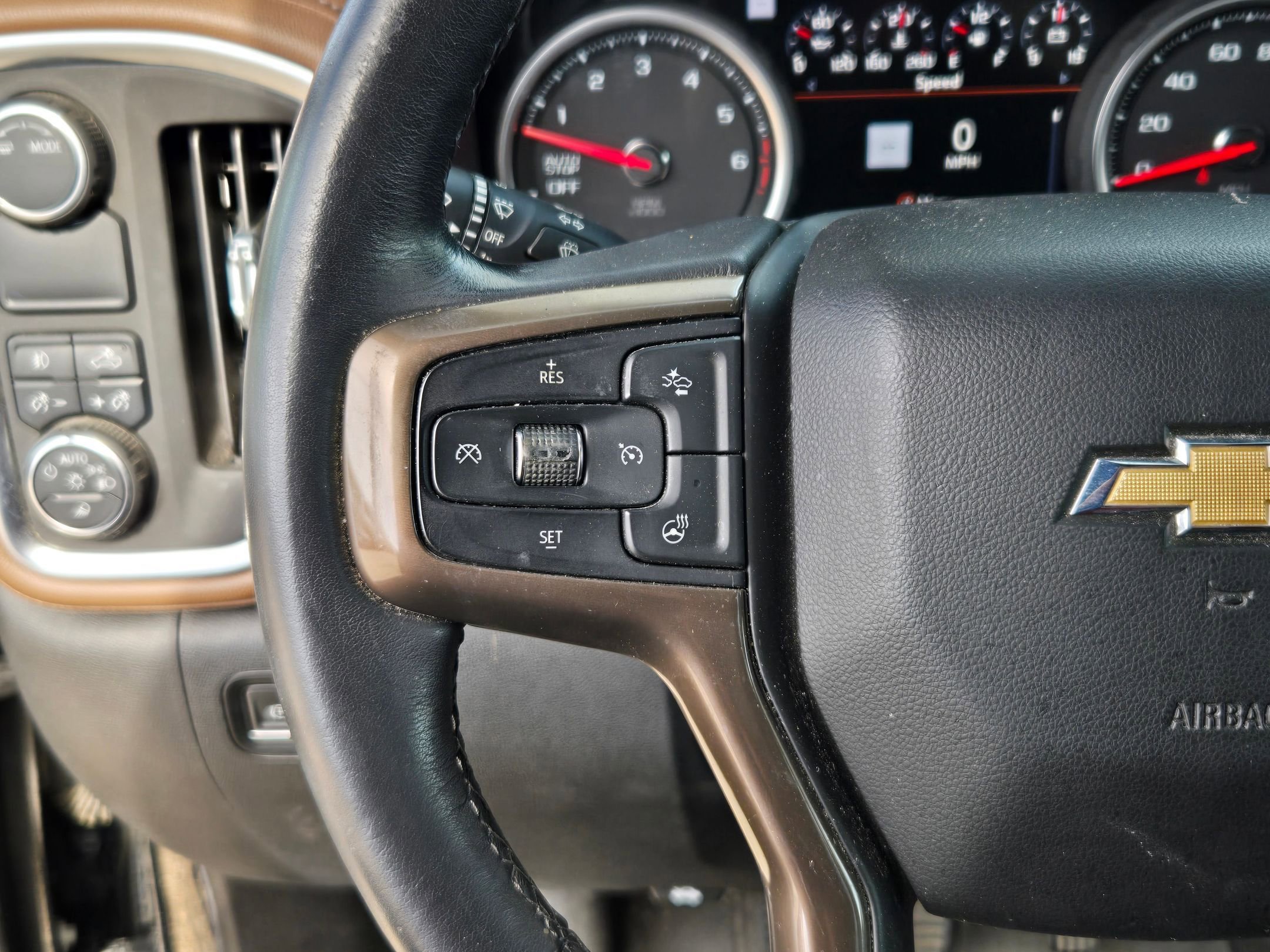 Used 2021 Chevrolet Silverado 1500 High Country w/ Technology Package image 21