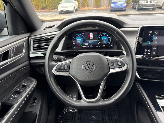 Used 2025 Volkswagen Atlas Cross Sport SE image 14