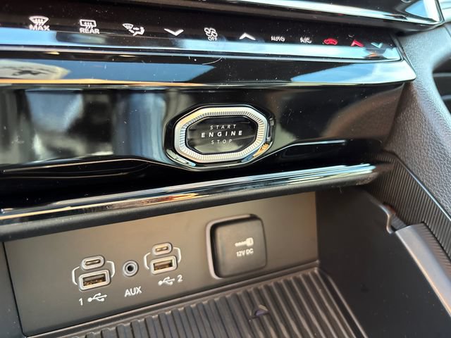 New 2026 Jeep Grand Cherokee Limited AWD/4WD image 18