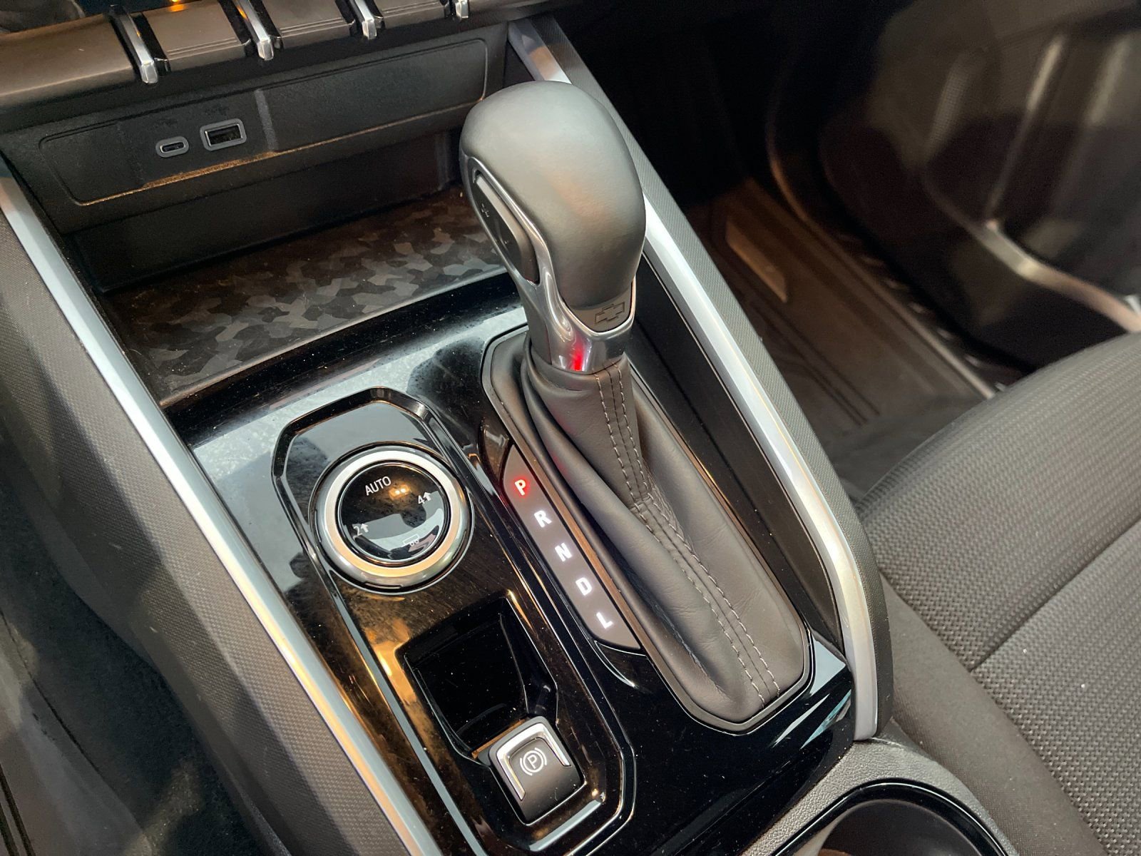 Used 2025 Chevrolet Colorado LT image 24