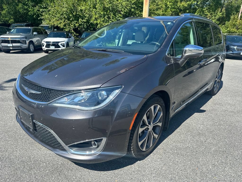 Used 2017 Chrysler Pacifica Limited