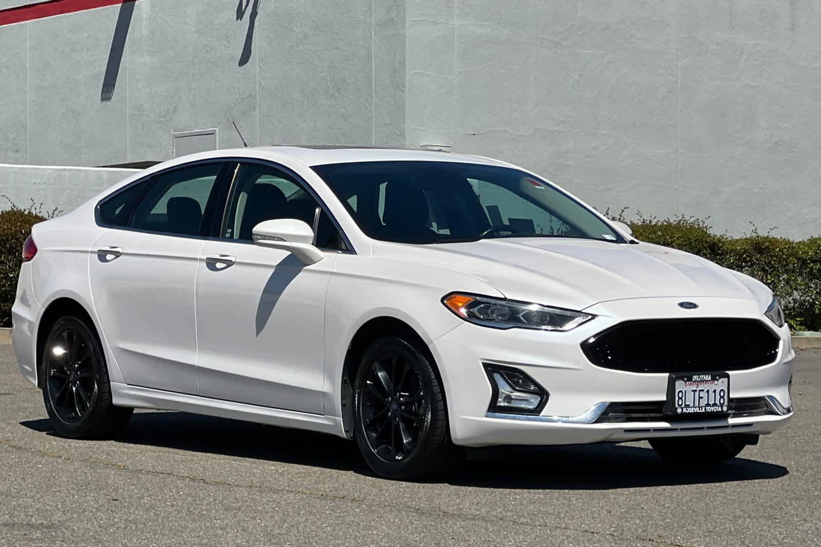 Used 2019 Ford Fusion Energi Titanium FWD image 5