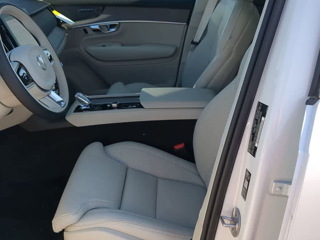 New 2026 Volvo XC90 B6 Ultra w/ Protection Package AWD/4WD image 15