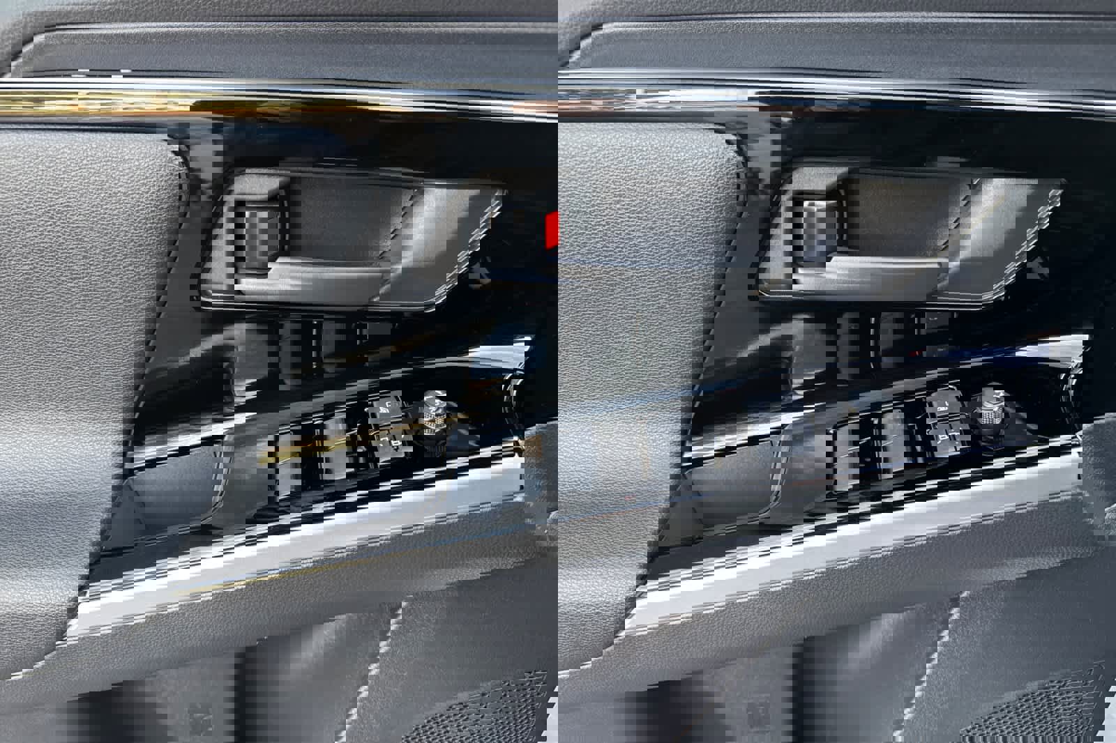 Certified 2025 Toyota bZ4X FWD image 12