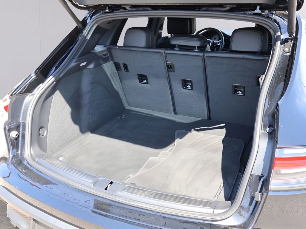 Used 2022 Porsche Macan S image 17