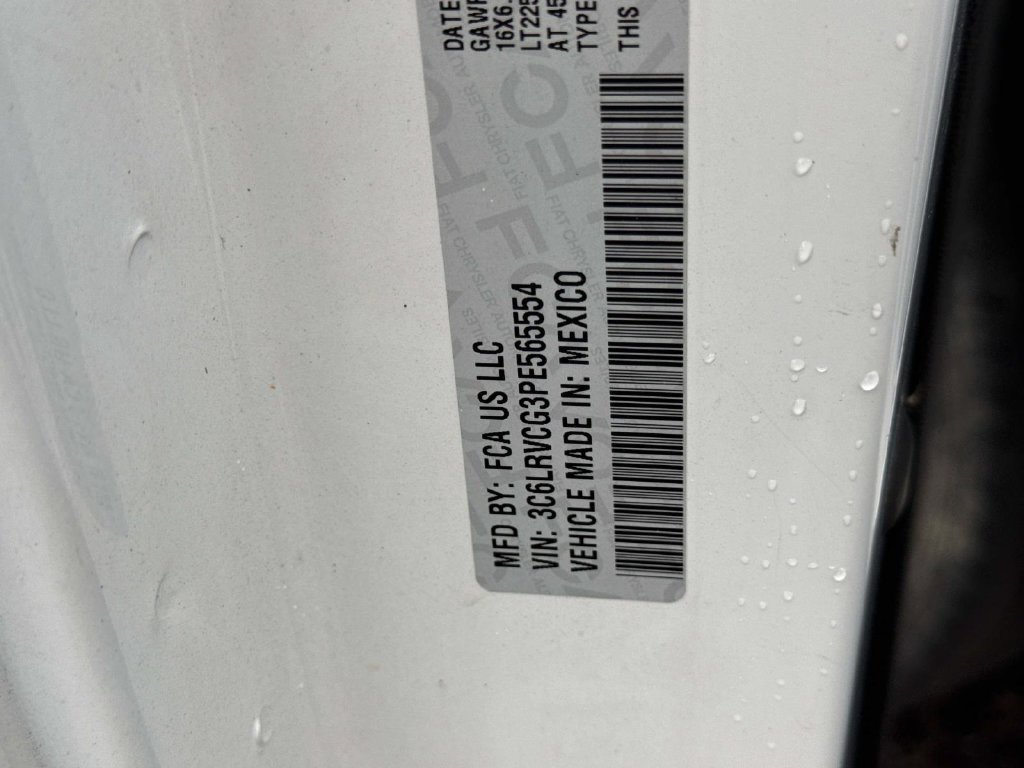Used 2023 RAM ProMaster 2500 w/ Convenience Group FWD image 17
