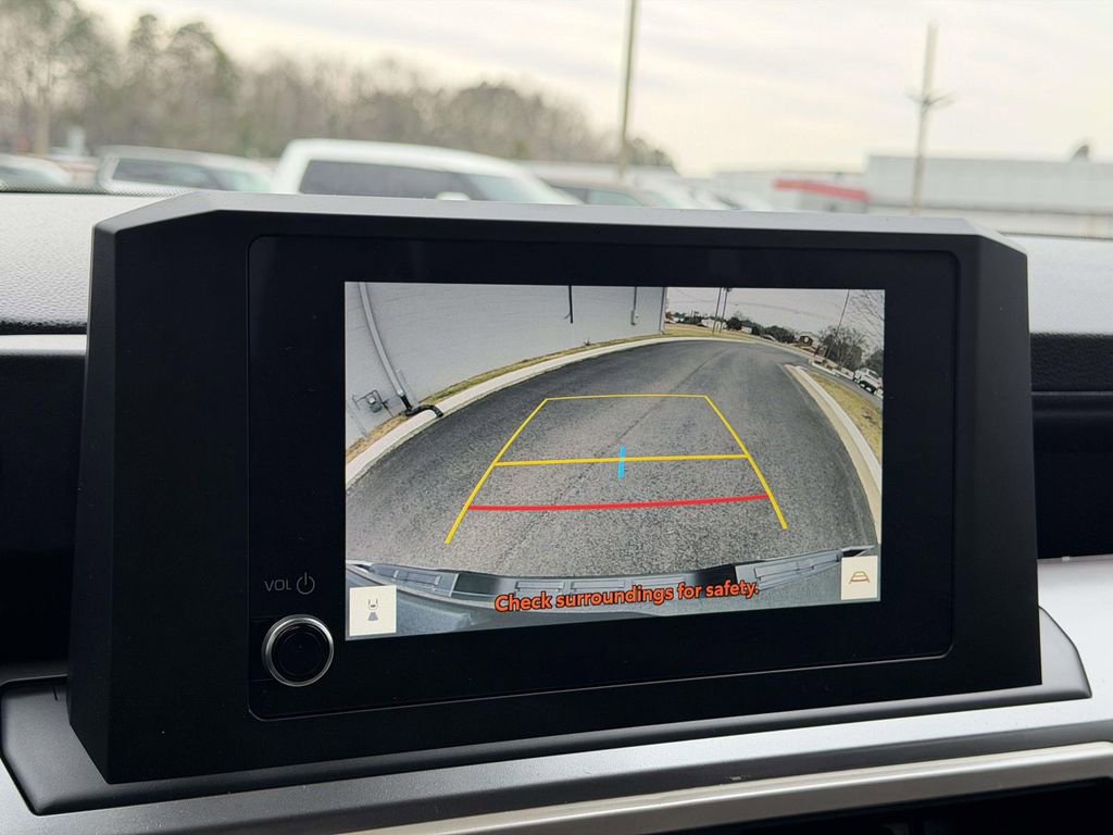 Used 2025 Toyota Tacoma TRD Sport image 4