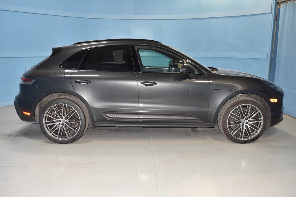 Certified 2025 Porsche Macan image 23