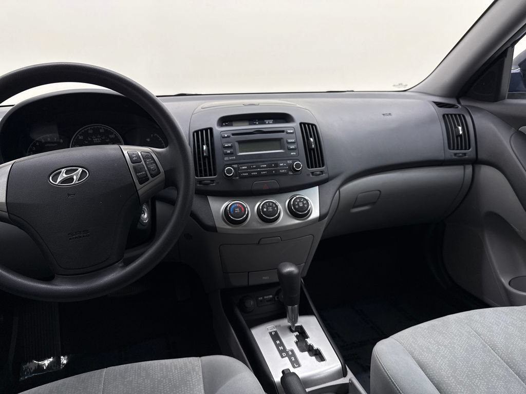 Used 2010 Hyundai Elantra GLS FWD image 16