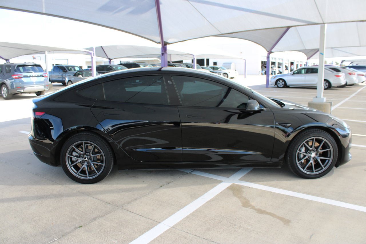 Used 2022 Tesla Model 3 Long Range AWD/4WD image 7