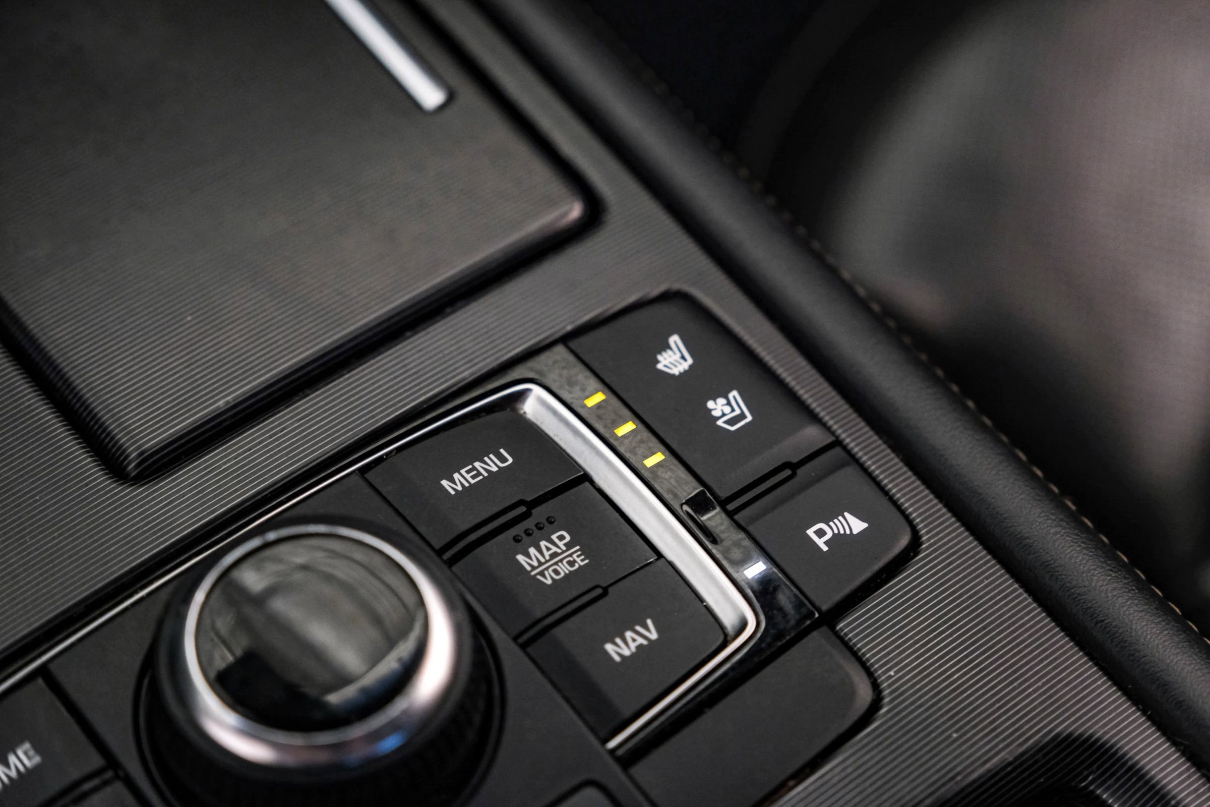 Used 2019 Genesis G80 3.3T Sport image 29