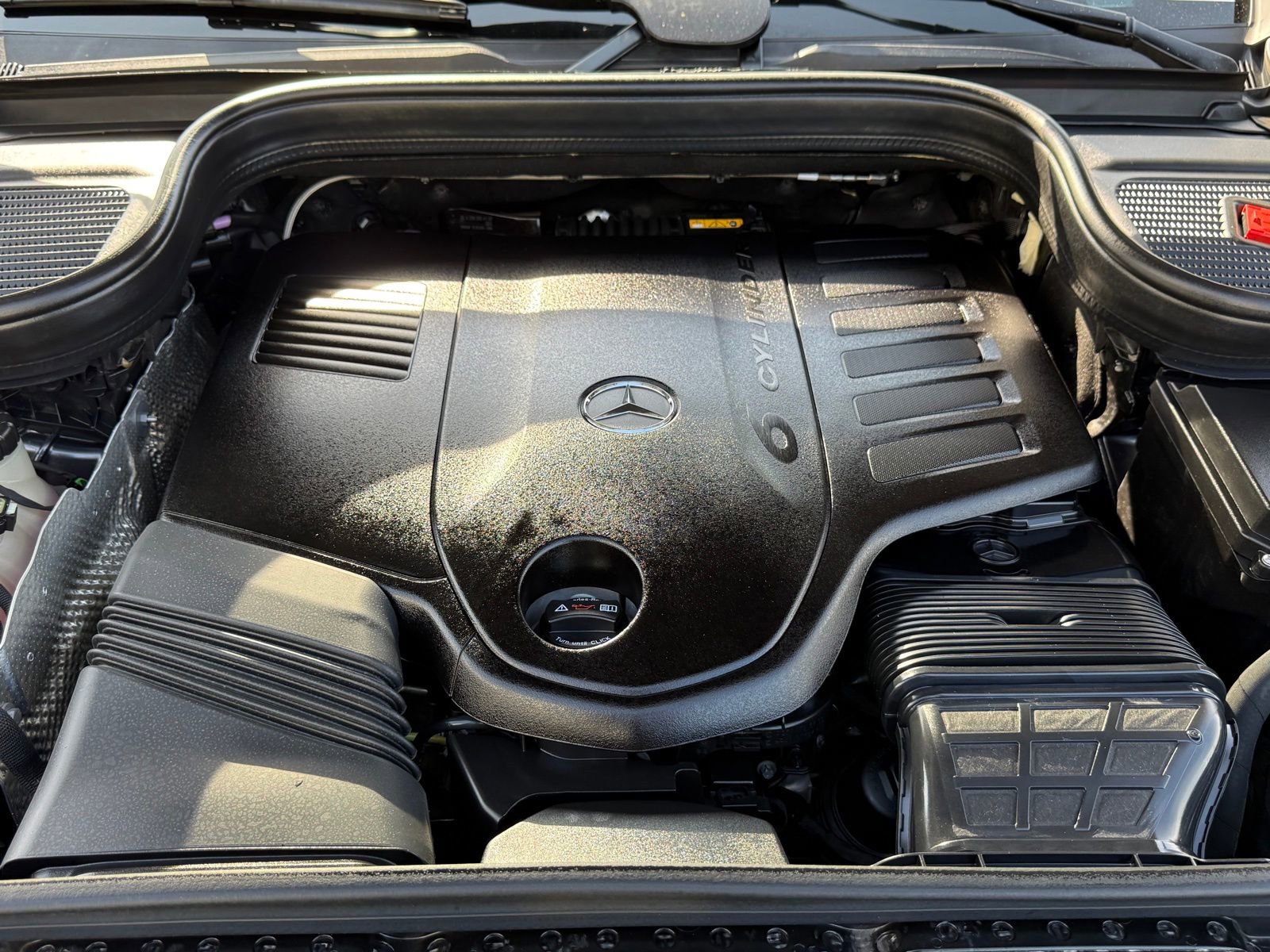 Used 2025 Mercedes-Benz GLS 450 4MATIC image 44