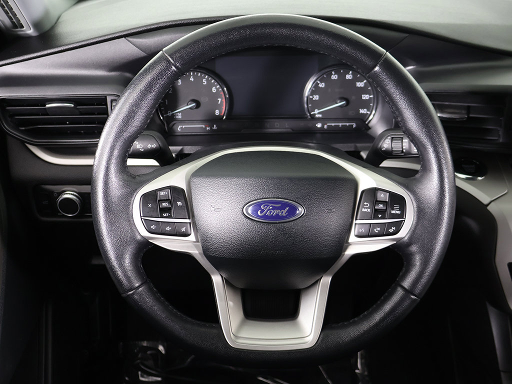 Used 2023 Ford Explorer XLT AWD/4WD image 41