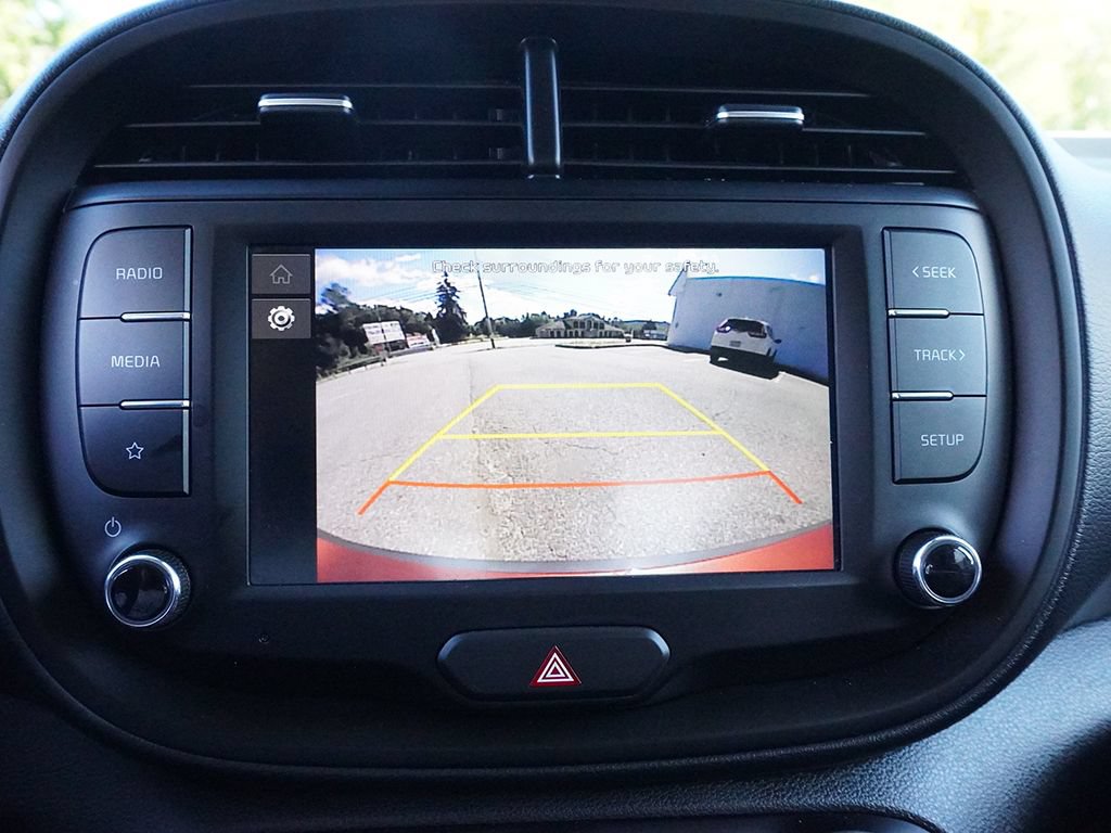 Used 2025 Kia Soul LX w/ LX Technology Package FWD image 44