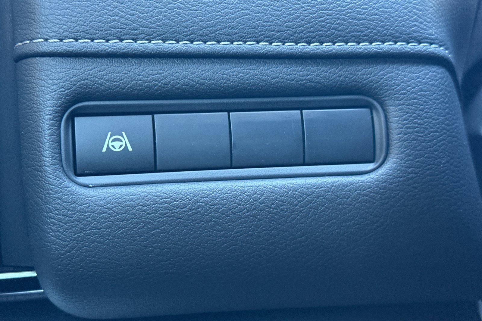 New 2026 Nissan Armada SV AWD/4WD image 31