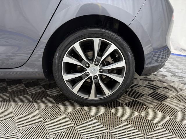 Used 2018 Hyundai Elantra GT FWD image 10