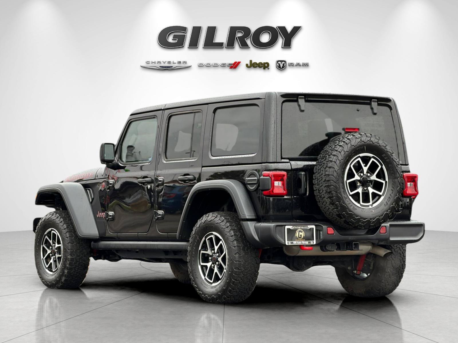 Used 2025 Jeep Wrangler Unlimited Rubicon AWD/4WD image 6