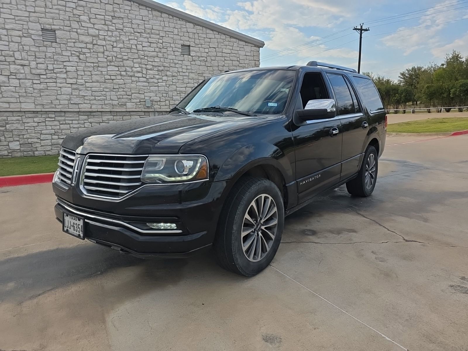 Used 2016 Lincoln Navigator Select