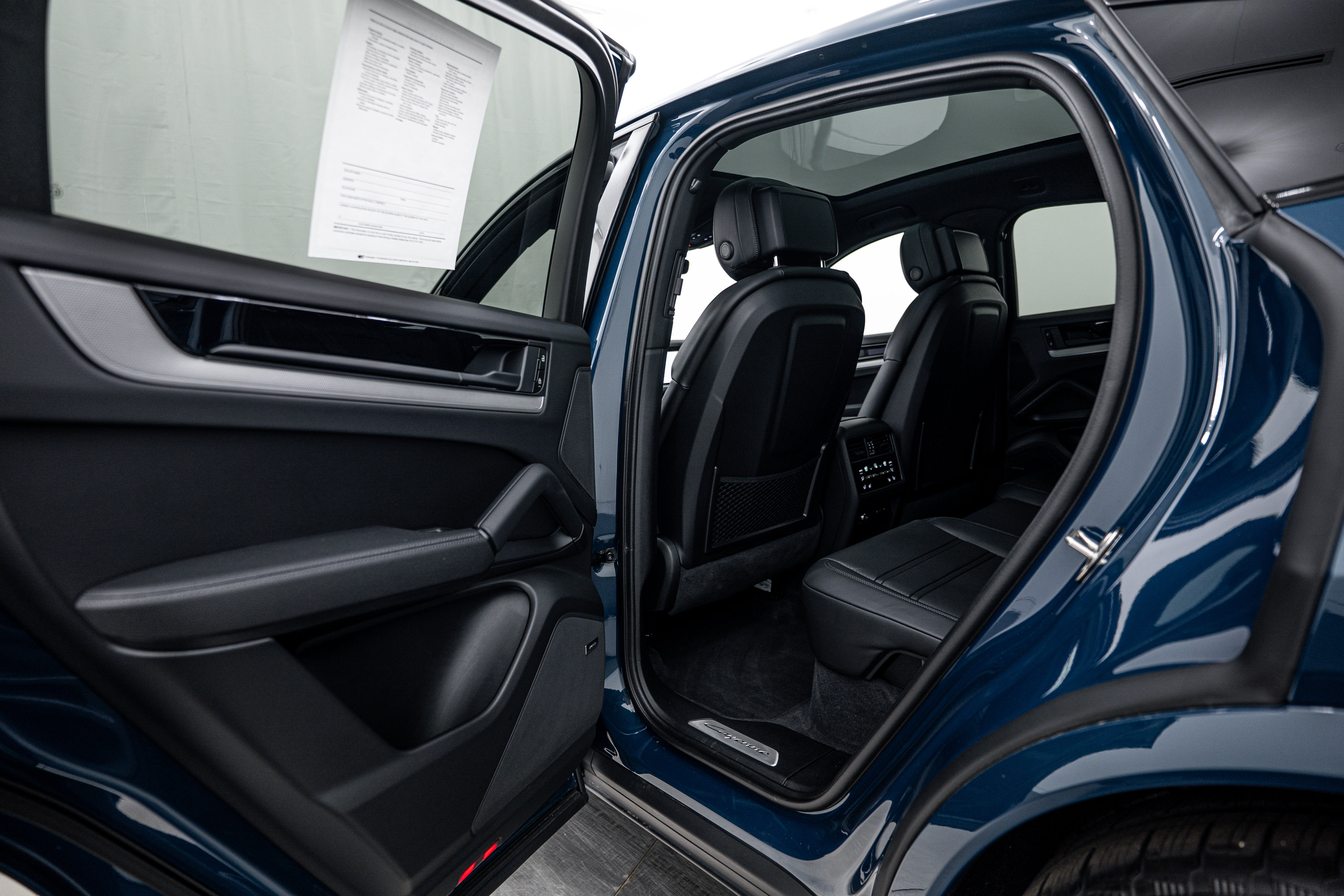 Certified 2026 Porsche Cayenne S AWD/4WD image 22