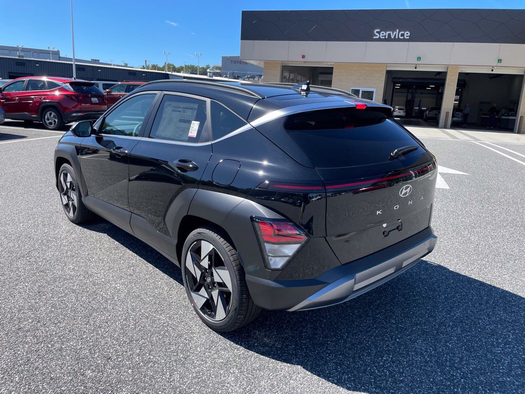 New 2027 Hyundai Kona Limited FWD image 5