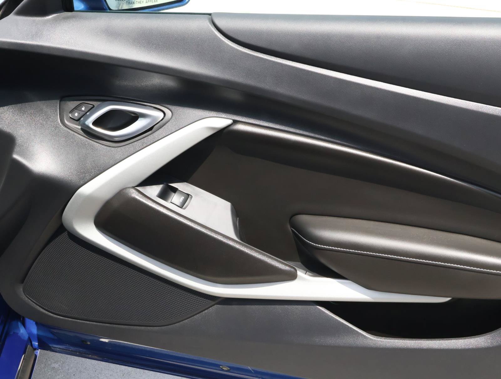 Used 2023 Chevrolet Camaro SS RWD image 13