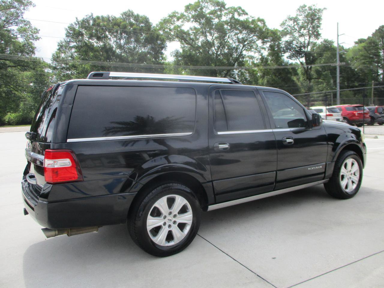 Used 2016 Ford Expedition EL Platinum RWD image 22