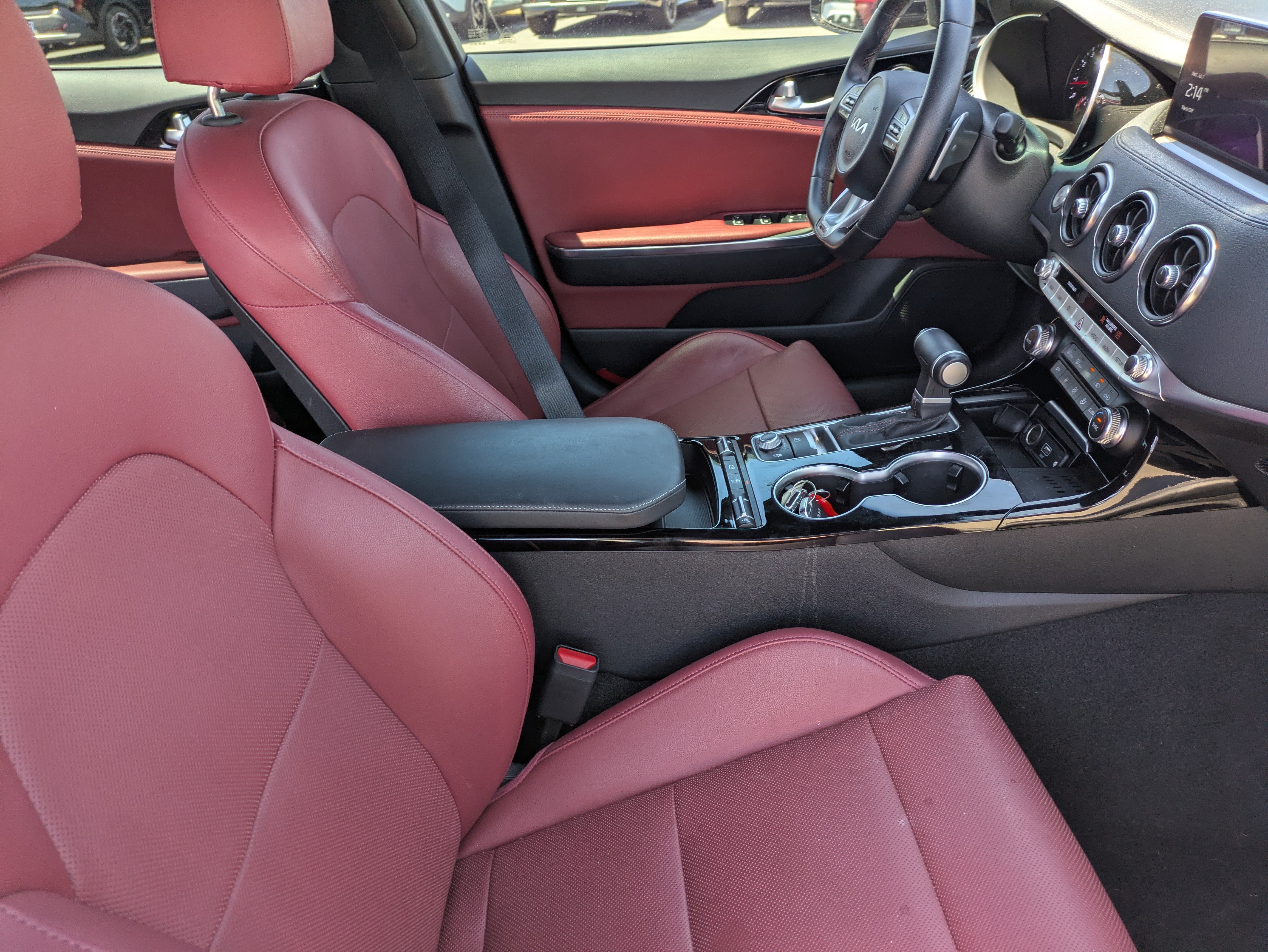 Used 2023 Kia Stinger GT-Line w/ Sun & Sound Package RWD image 11