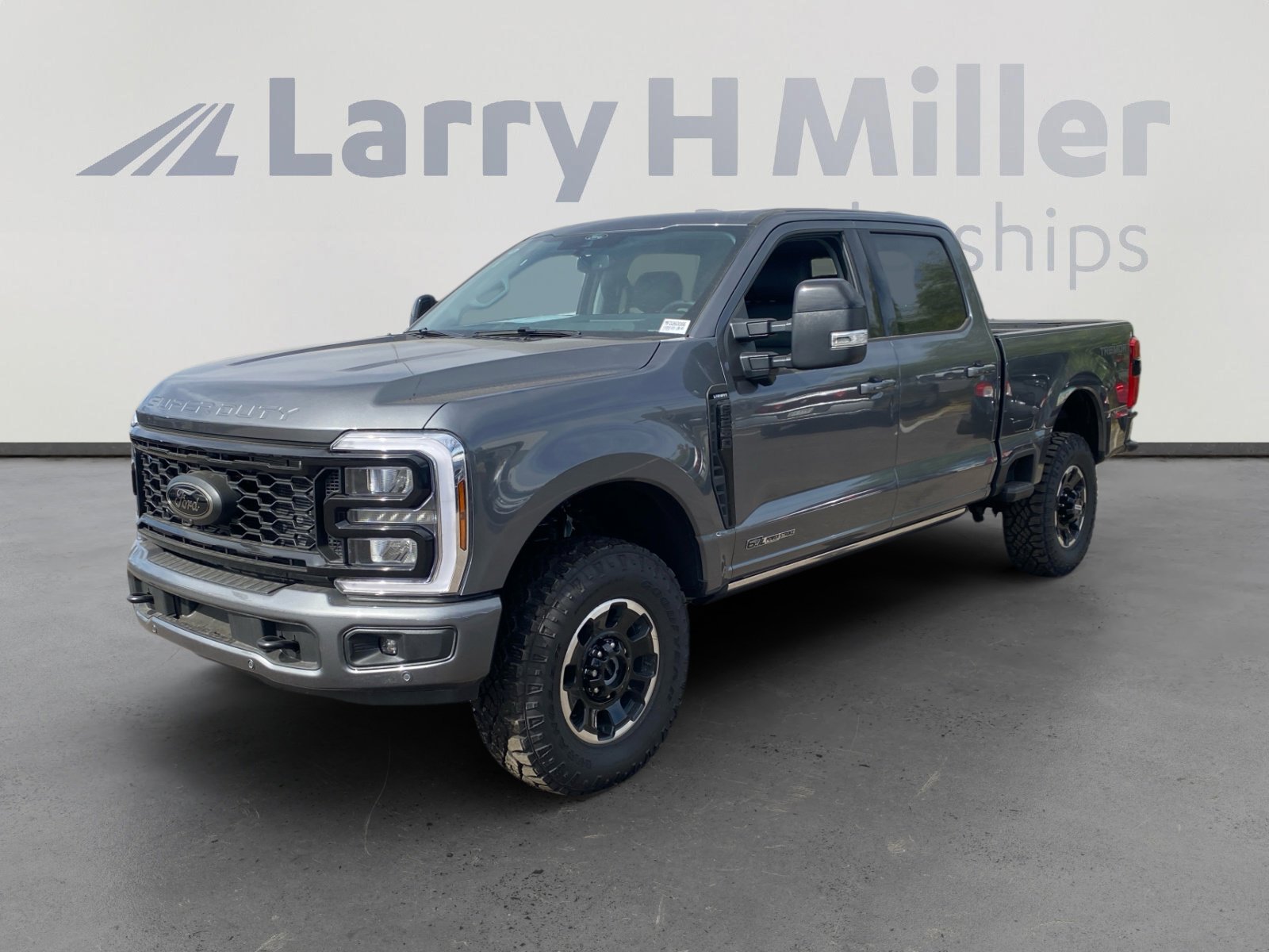 New 2026 Ford F250 Lariat w/ Tremor Off-Road Package
