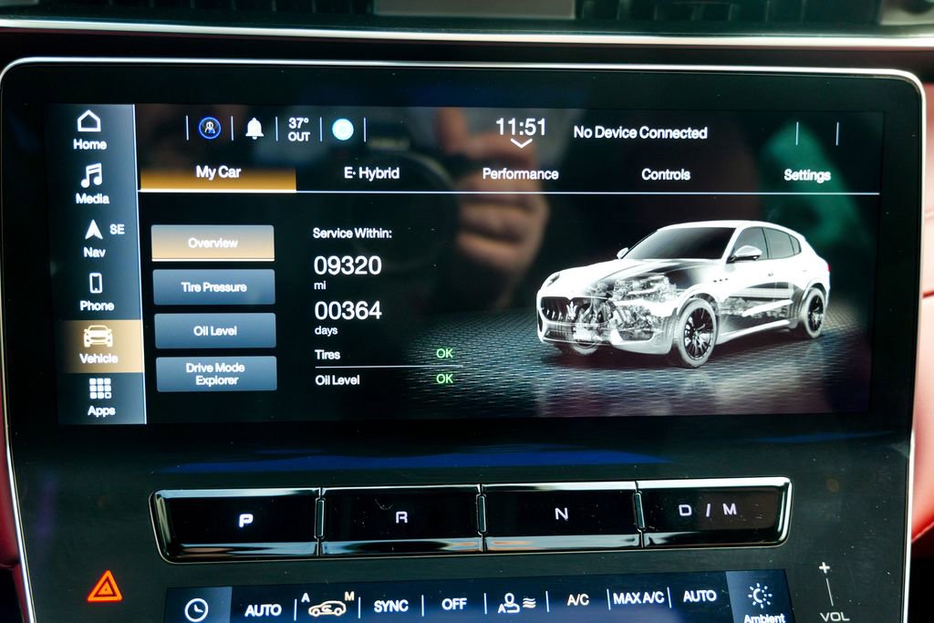 Certified 2023 Maserati Grecale Modena image 57