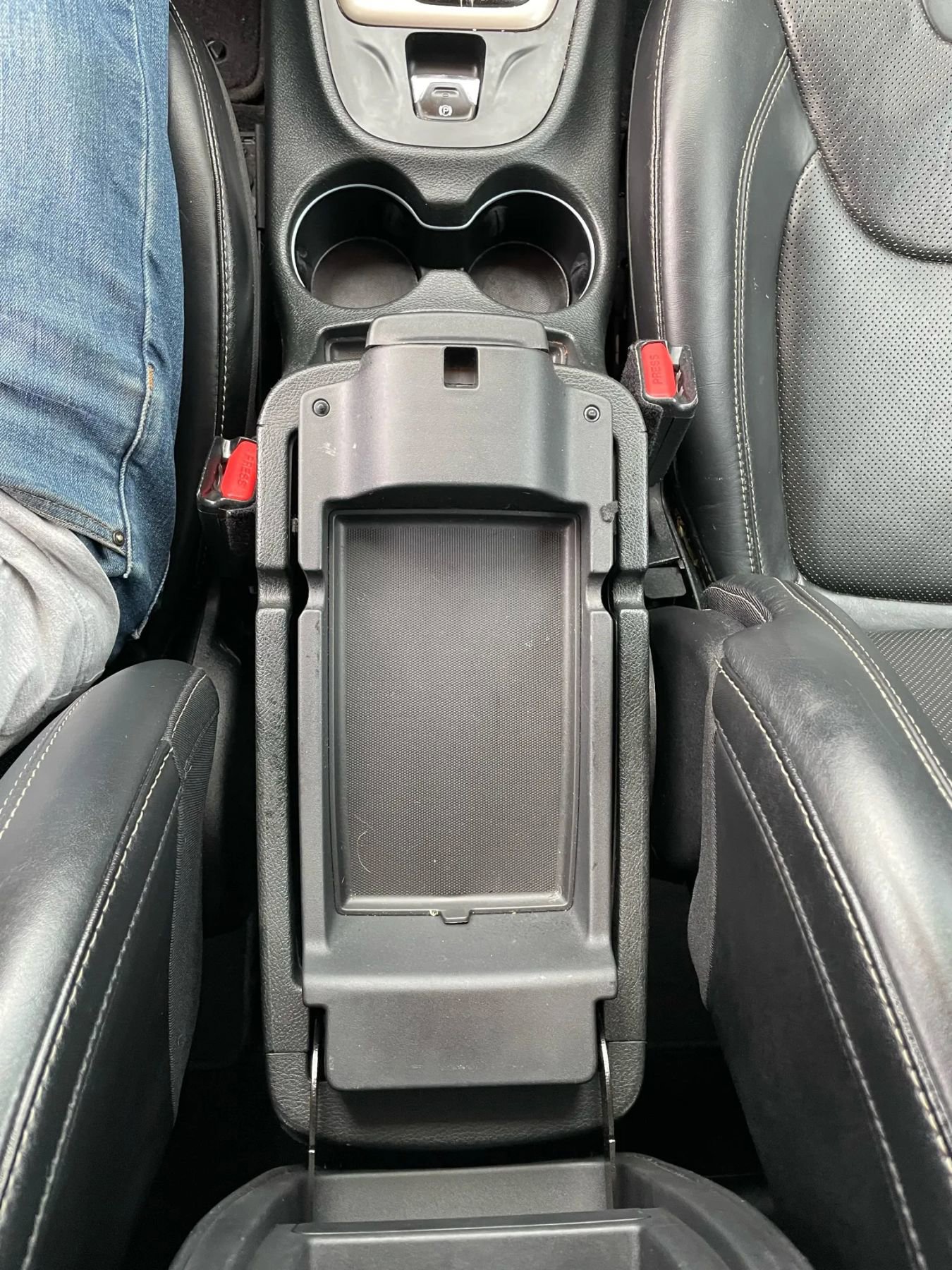 Used 2015 Jeep Cherokee Limited w/ Luxury Group image 23