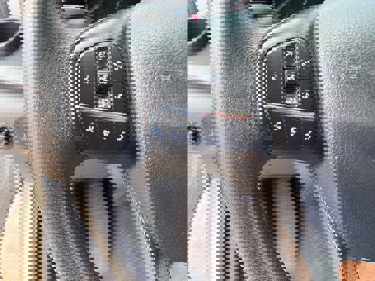 Used 2023 Ford Transit 250 148 High Roof Extended image 27