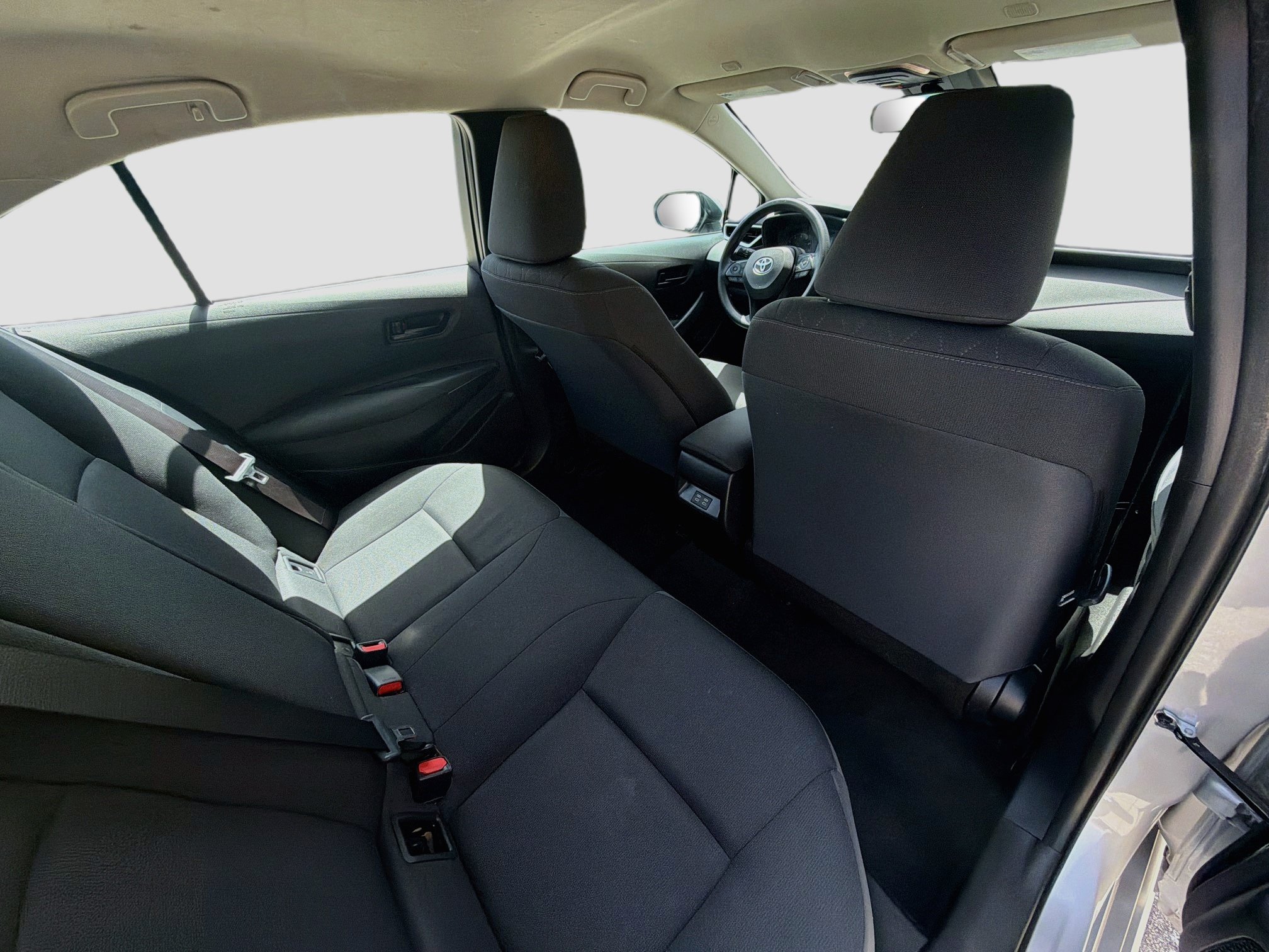 Used 2023 Toyota Corolla LE FWD image 28