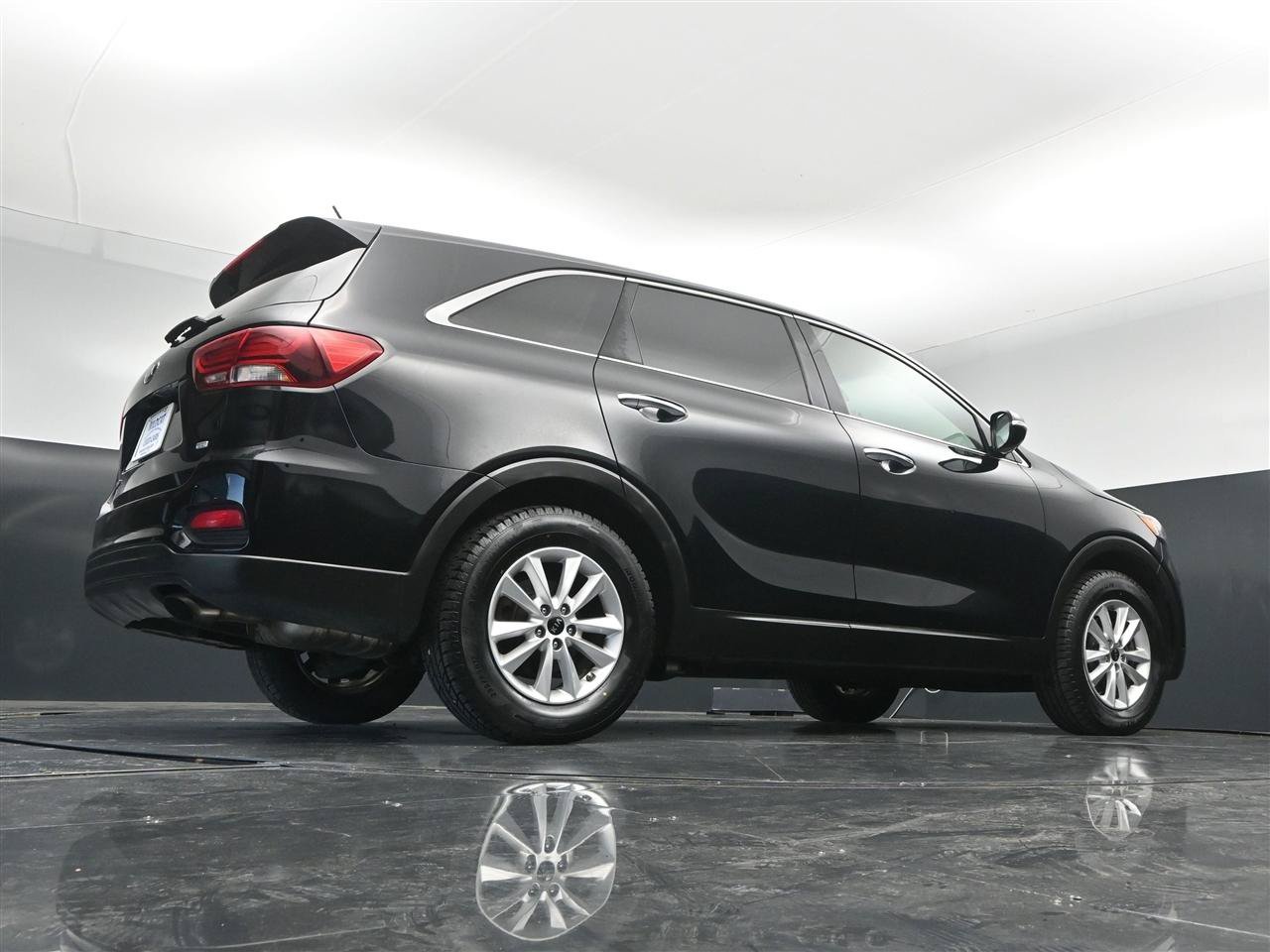 Used 2019 Kia Sorento L FWD image 30