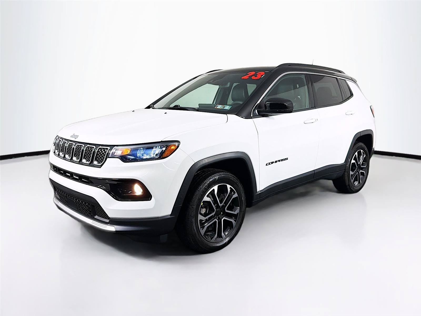Used 2023 Jeep Compass Limited w/ Sun and Sound Group AWD/4WD image 7