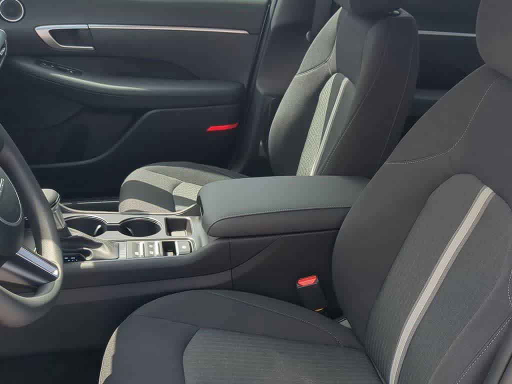 New 2026 Hyundai Sonata SE FWD image 17