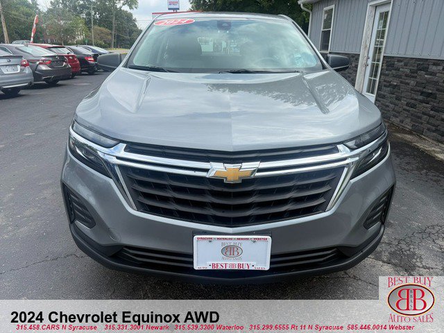 Used 2024 Chevrolet Equinox LS AWD/4WD image 2