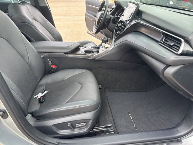 Used 2024 Toyota Camry XSE w/ Navigation Package image 30