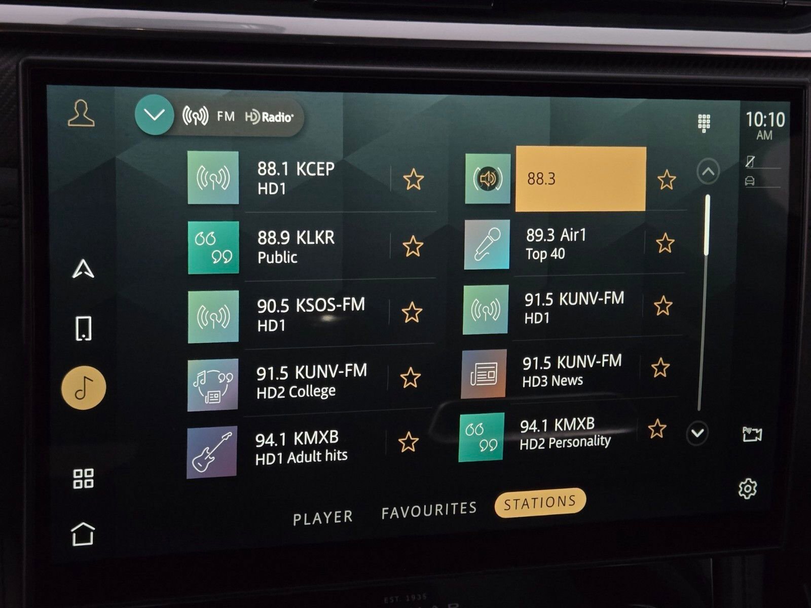 Used 2023 Jaguar F-PACE SVR image 30