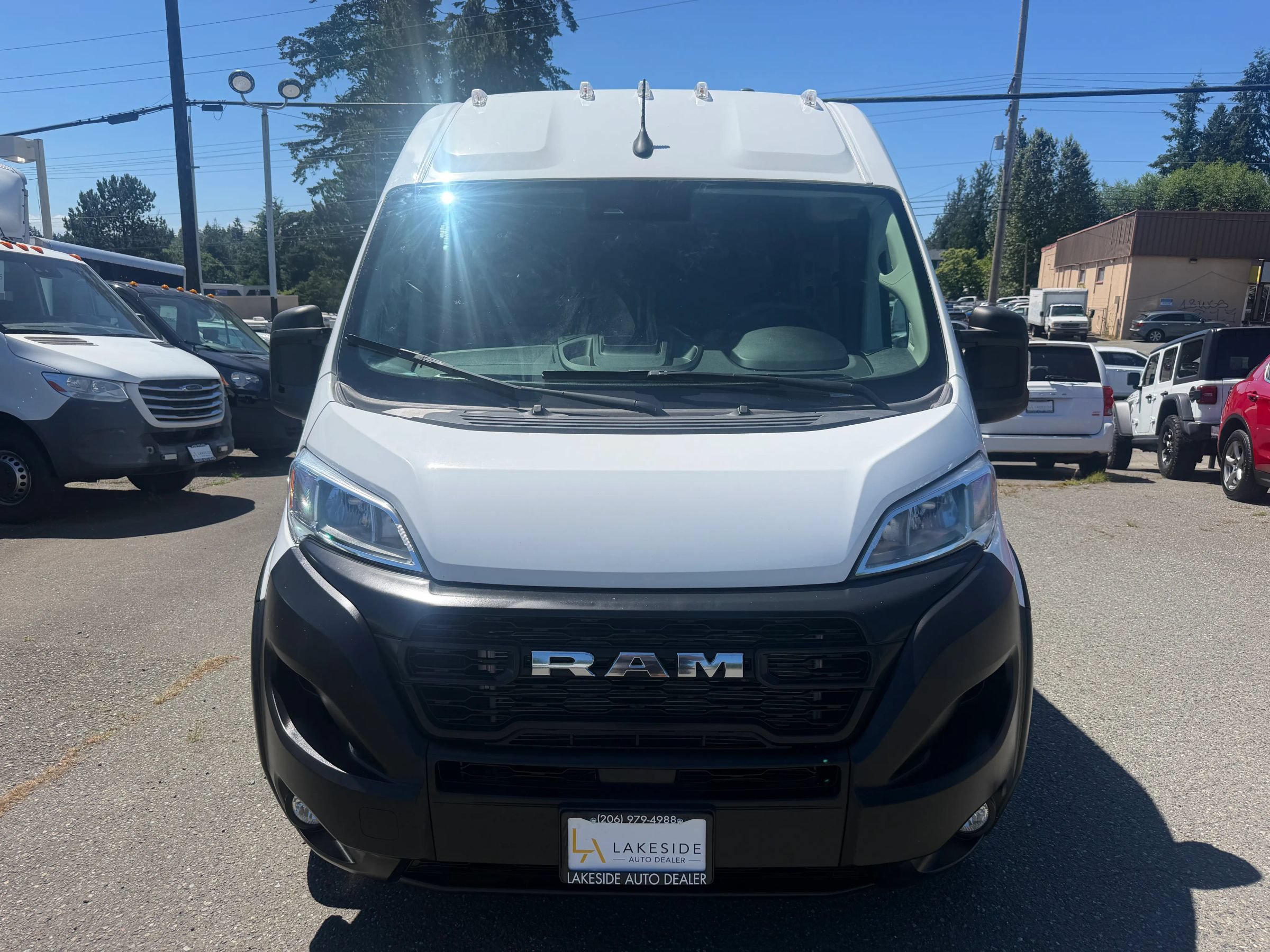 Used 2026 RAM ProMaster 2500 w/ Convenience Group FWD image 3