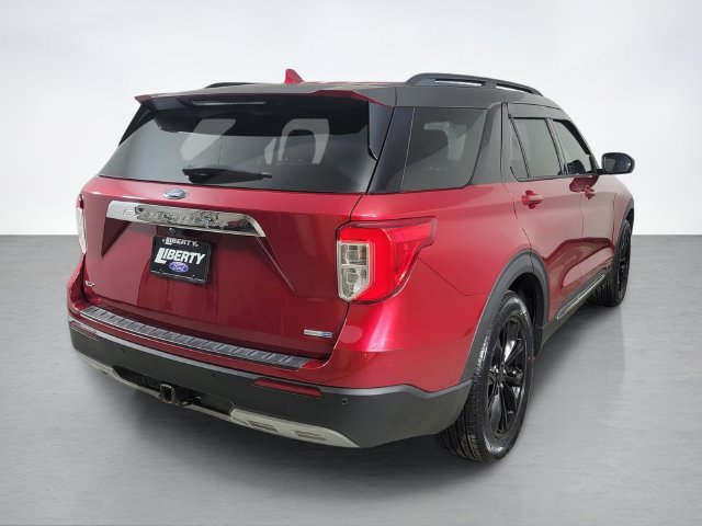 Certified 2020 Ford Explorer XLT w/ Equipment Group 202A AWD/4WD image 3