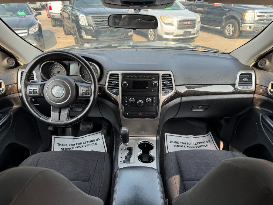 Used 2012 Jeep Grand Cherokee Laredo AWD/4WD image 21