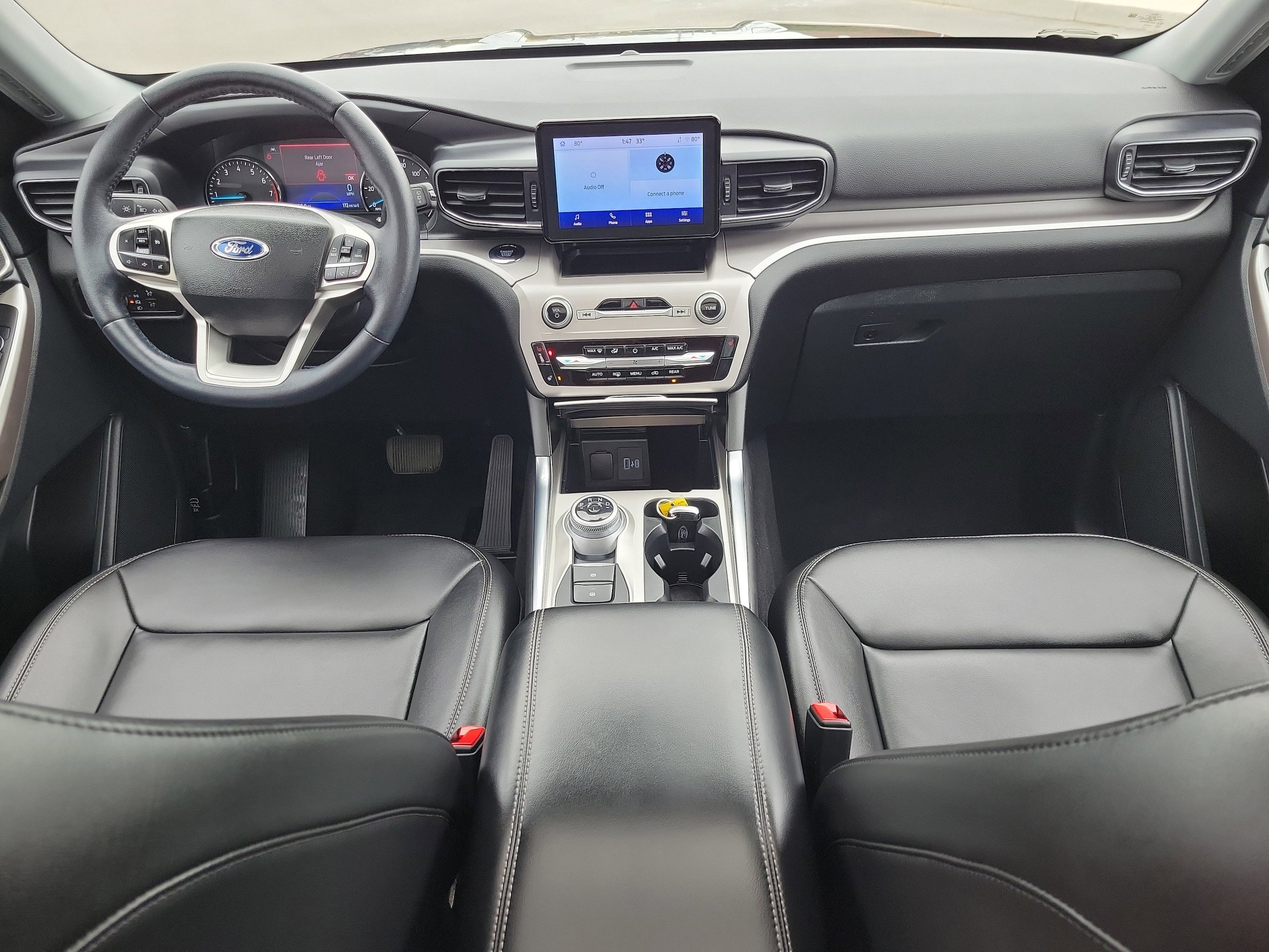 Used 2023 Ford Explorer XLT w/ Equipment Group 202A AWD/4WD image 14