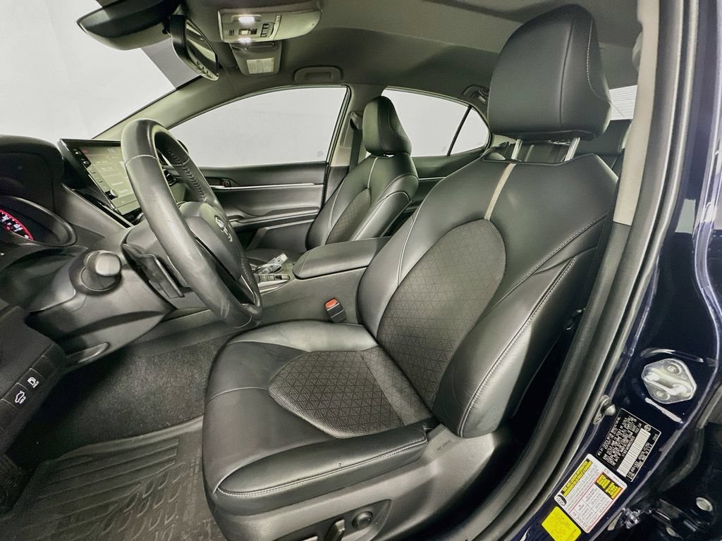 Used 2022 Toyota Camry XSE FWD image 22