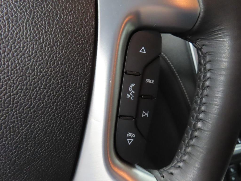 Used 2015 GMC Acadia SLT image 44